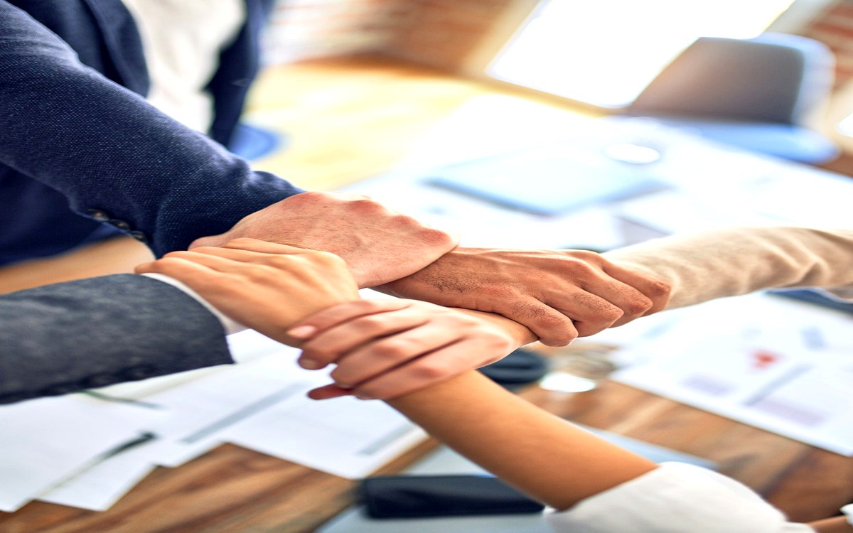 Two leaders in honest conversation — accountability restored through structure and trust